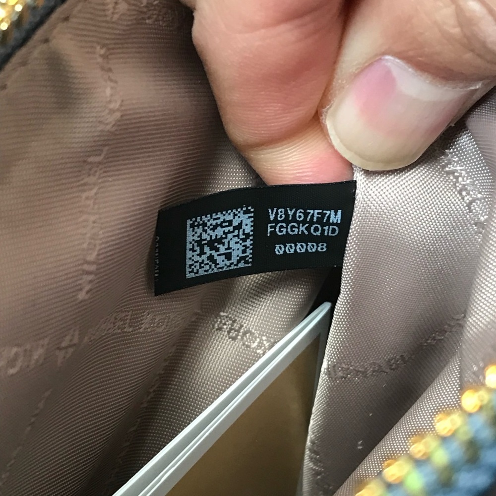 🌼Michael Kors Purse - Picture 14 of 14